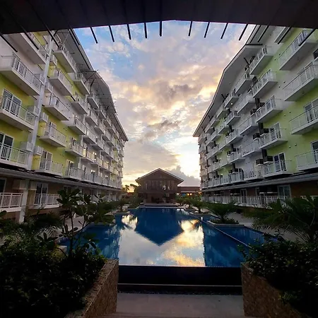 1 Bedroom With Balcony Near Airport