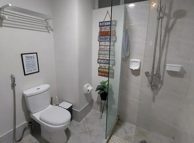 1 Bedroom With Balcony Near Airport Hotel