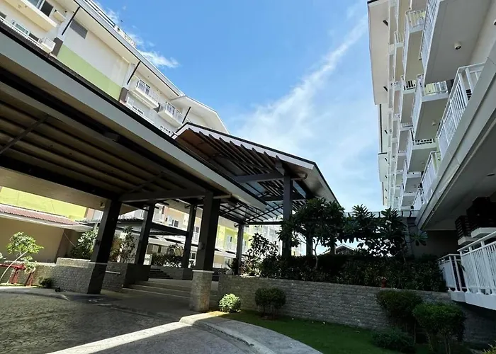 1 Bedroom With Balcony Near Airport Hotel