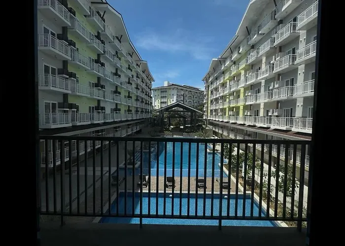1 Bedroom With Balcony Near Airport 3*